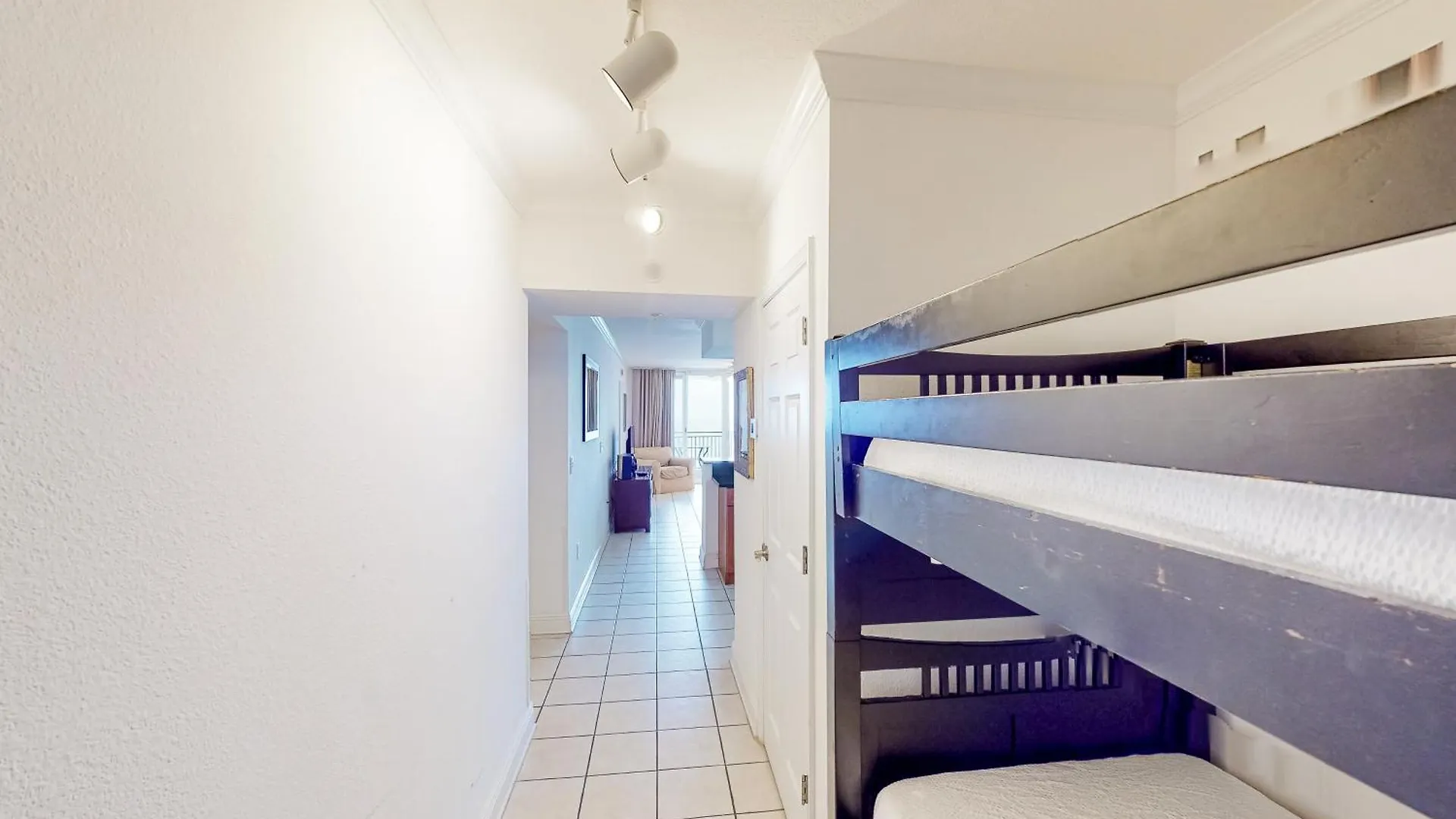 Emerald Beach Resort 1325 Панама-Сити