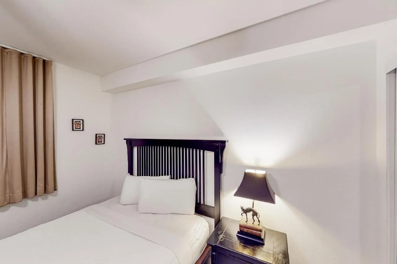 פנמה סיטי ביץ' Emerald Beach Resort 1325 דירה